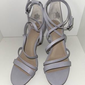 Purple Lavender Strappy Heels Simply Vera Wang lilac